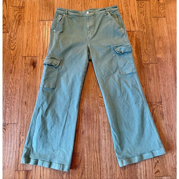 Loft the wide leg cargo jean size 14 green - Picture 3 of 12